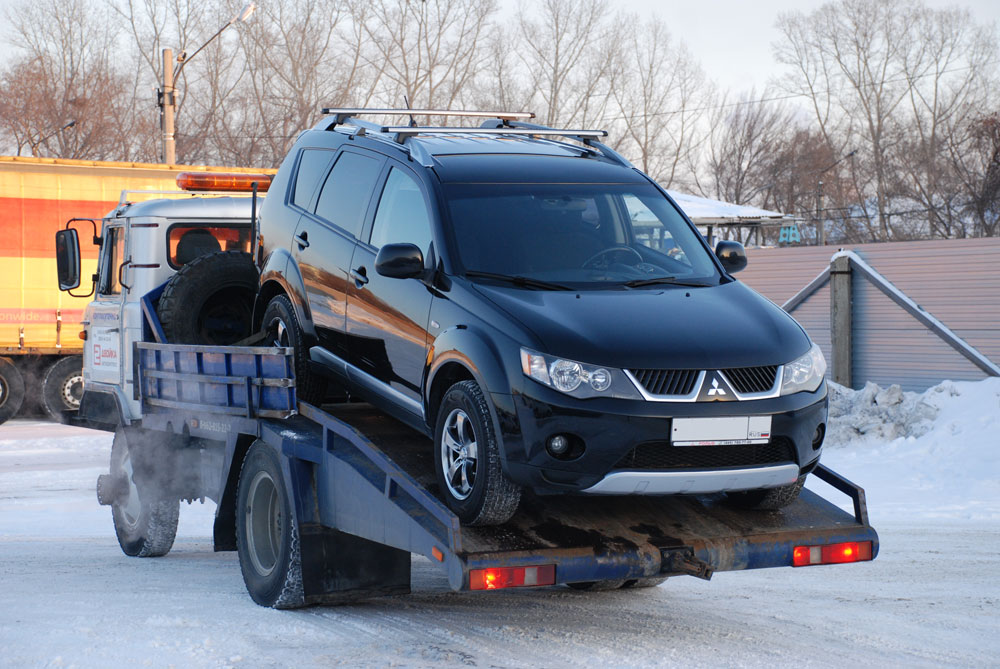 Как происходит эвакуация автомобилей с полным приводом